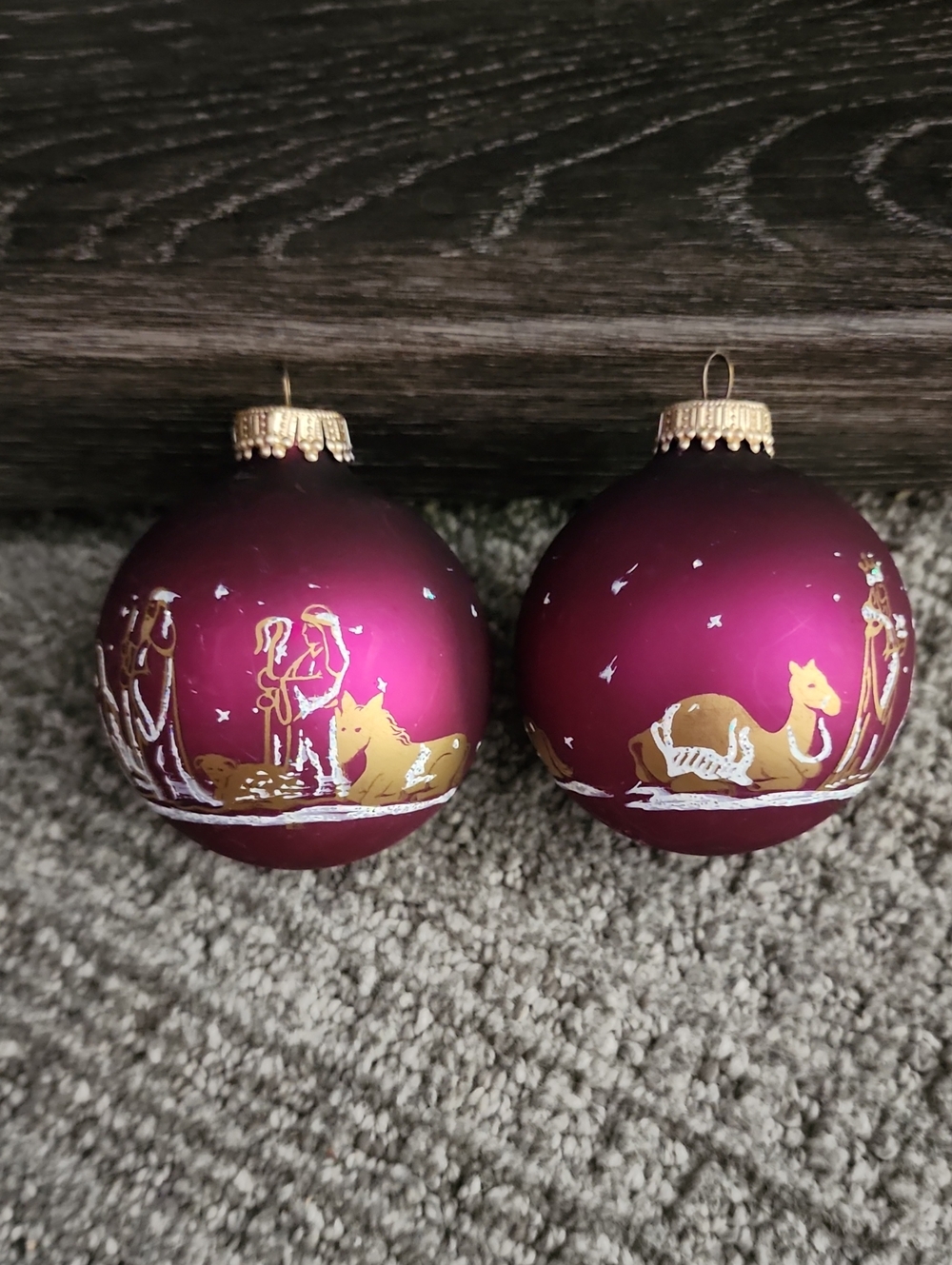 Vintage Krebs Nativity Starburst Glass Ornaments 2PC 90s Magenta Red Gold